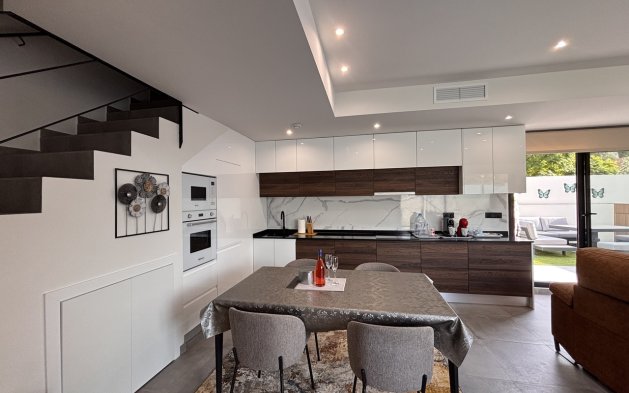 Perpardavimas - Vila - Orihuela Costa - Villamartín