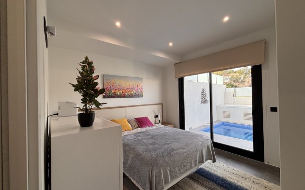 Perpardavimas - Vila - Orihuela Costa - Villamartín