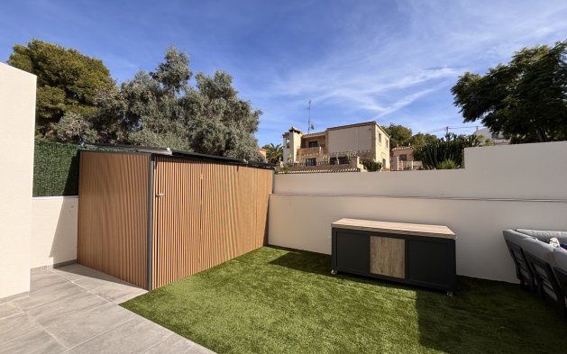 Perpardavimas - Vila - Orihuela Costa - Villamartín