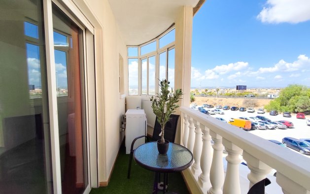 Resale - Apartment / flat - Torrevieja