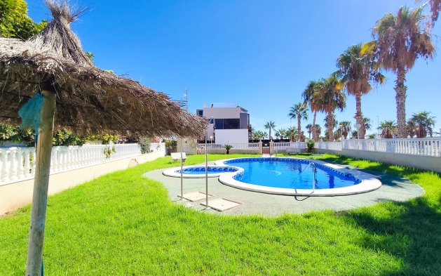 Resale - Apartment / flat - Orihuela Costa - Cabo Roig