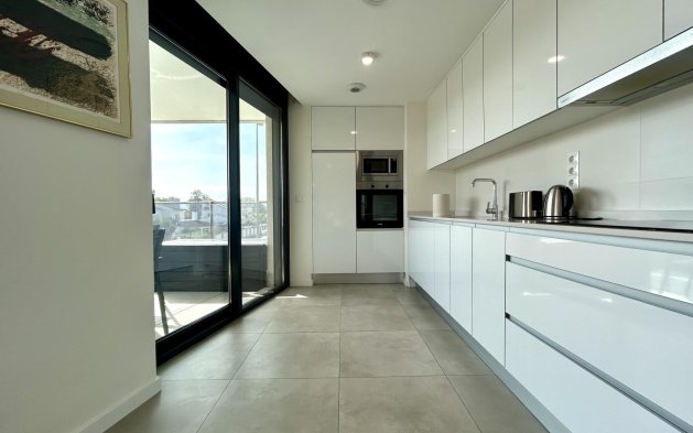 Resale - Apartment / flat - Orihuela Costa - Campoamor