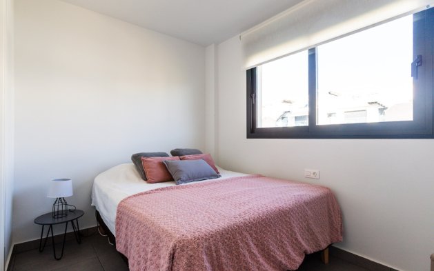 Odsprzedaż - Mieszkanie w bloku - Orihuela Costa - Villamartín