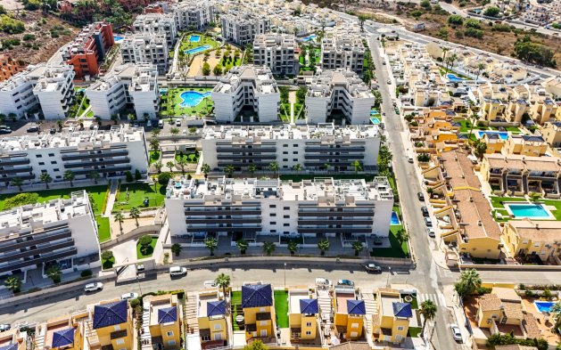 Odsprzedaż - Mieszkanie w bloku - Orihuela Costa - Villamartín