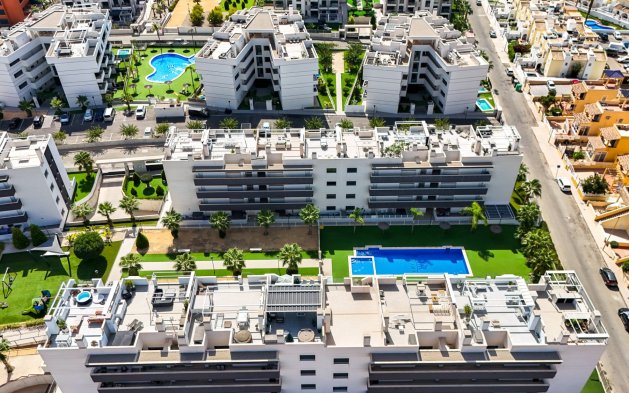 Odsprzedaż - Mieszkanie w bloku - Orihuela Costa - Villamartín