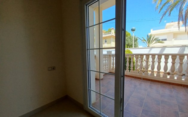 Perpardavimas - Vila - Orihuela Costa - Cabo Roig