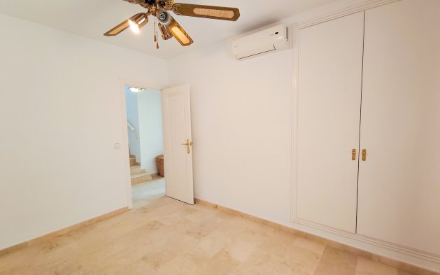 Revente - Villa - Orihuela Costa - Villamartín