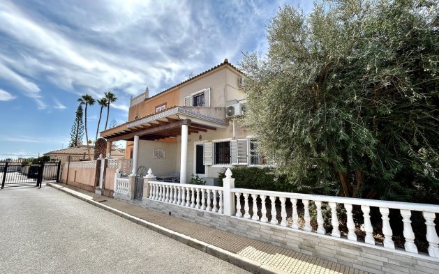 Videresalg - Tosidig - Orihuela Costa