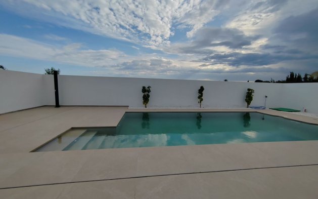 Nowy budynek - Villa - San Juan de Alicante
