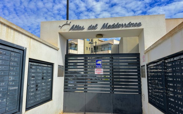 Perpardavimas - Butas - Orihuela Costa - La Zenia