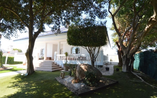 Begagnad - Villa - Torrevieja