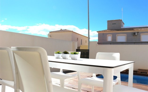 Perpardavimas - Vila - Orihuela Costa - La Zenia