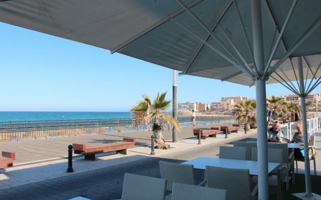 Perpardavimas - Vila - Orihuela Costa - La Zenia