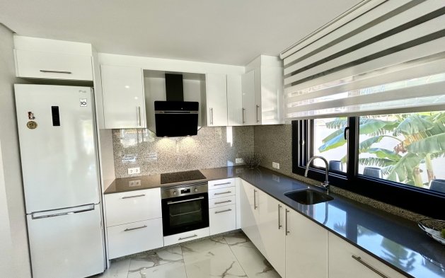 Herverkoop - Villa - La Manga del Mar Menor - LOS URRUTIAS