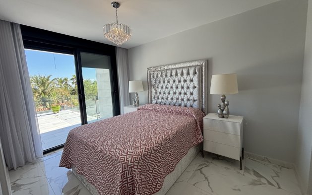 Herverkoop - Villa - La Manga del Mar Menor - LOS URRUTIAS