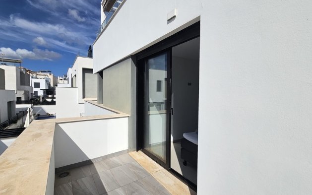Herverkoop - Villa - Orihuela Costa - Villamartín