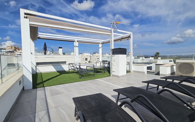 Herverkoop - Villa - Orihuela Costa - Villamartín