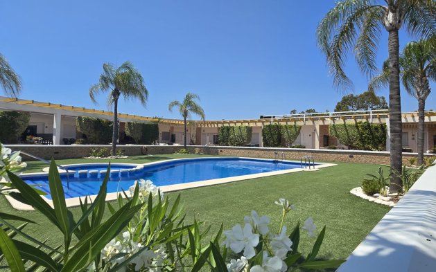 Perpardavimas - Dvipusis - Orihuela Costa - Mil Palmeras