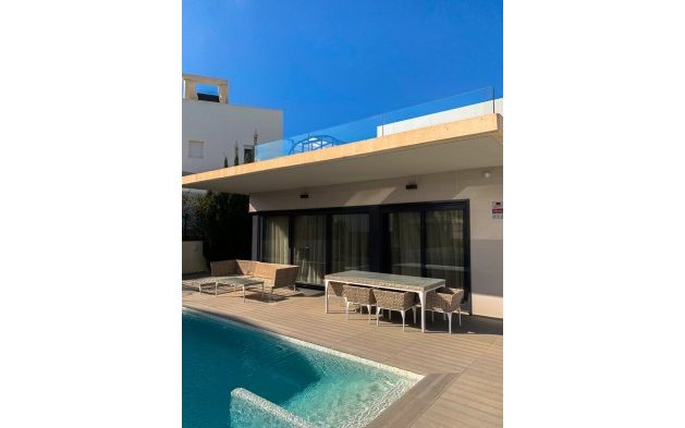 Perpardavimas - Vila - Orihuela Costa - Campoamor