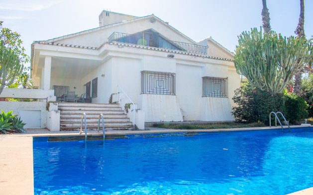 Perpardavimas - Vila - Orihuela Costa - Cabo Roig