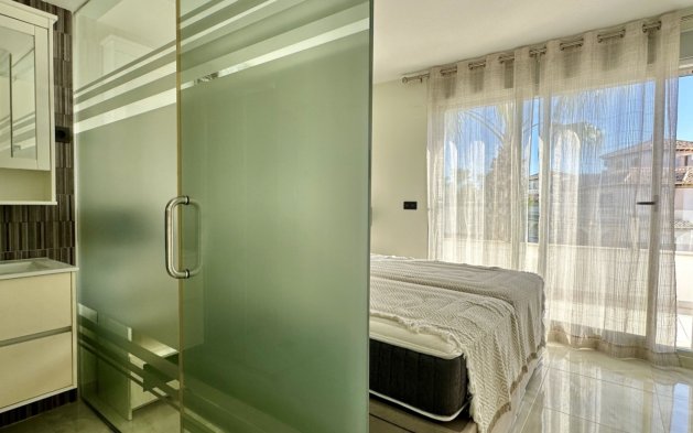 Resale - Villa - Orihuela Costa - Lomas de Cabo Roig