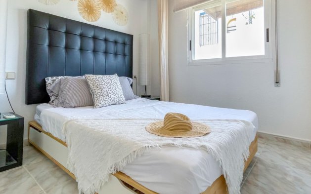 Herverkoop - duplex - Torrevieja - La Siesta - El Salado -  Torreta