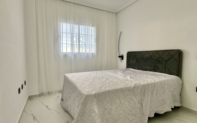 Resale - Apartment / flat - Orihuela Costa - Playa Flamenca