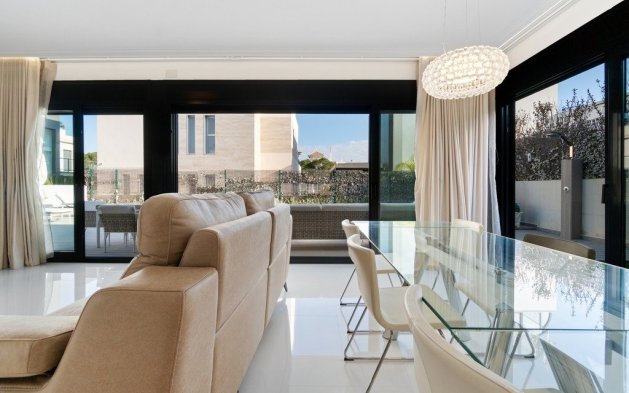 Resale - Villa - Orihuela Costa - Aguamarina