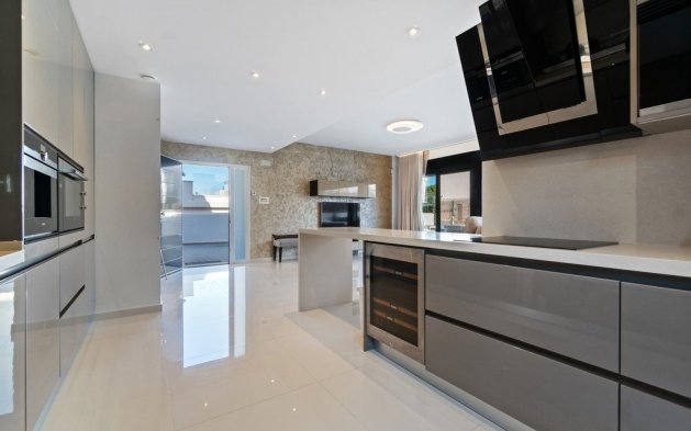 Resale - Villa - Orihuela Costa - Aguamarina