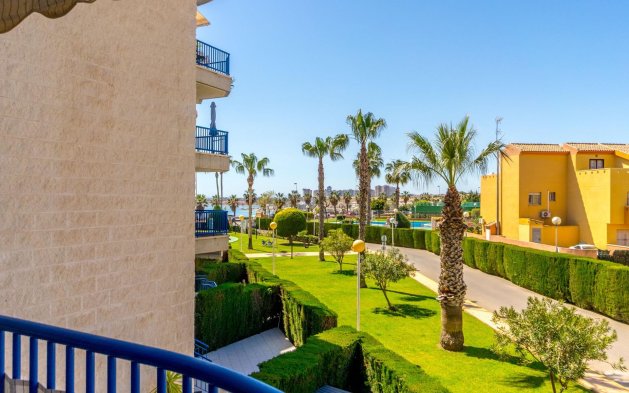 Resale - Apartment / flat - Orihuela Costa - Campoamor