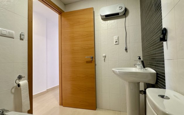 Reventa - Apartamento / piso - San Miguel de Salinas