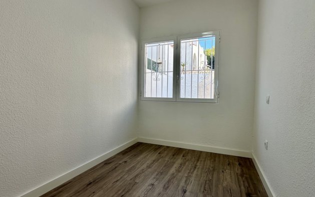 Återförsäljning - Bungalow - Orihuela Costa - Las Filipinas