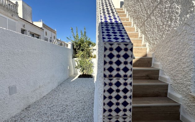 Återförsäljning - Bungalow - Orihuela Costa - Las Filipinas