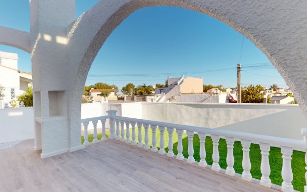 Återförsäljning - Bungalow - Orihuela Costa - Las Filipinas