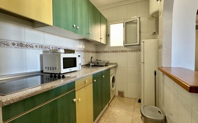 Resale - Apartment / flat - Torrevieja - El Molino