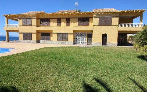 Resale - Villa - Orihuela Costa - Cabo Roig