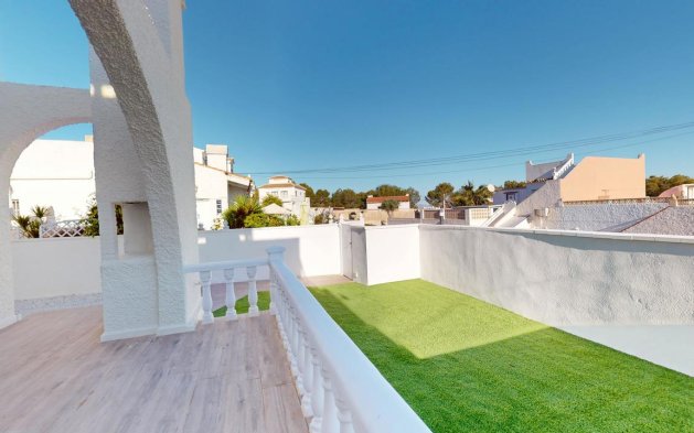 Resale - Bungalow - Orihuela Costa - Villamartín