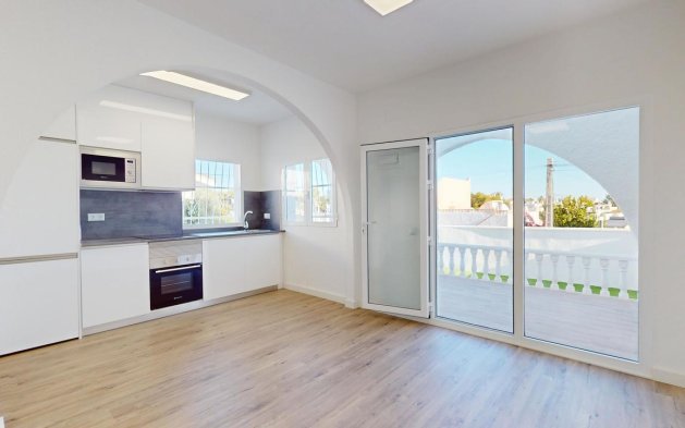 Resale - Bungalow - Orihuela Costa - Villamartín