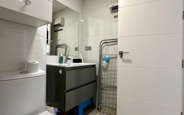 Resale - Apartment / flat - Orihuela Costa - Punta Prima