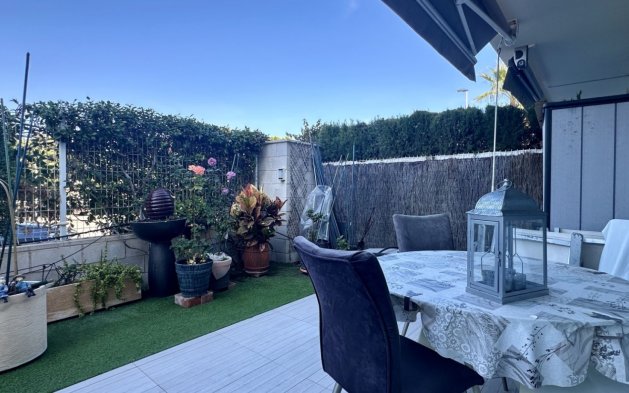 Resale - Apartment / flat - Orihuela Costa - Punta Prima