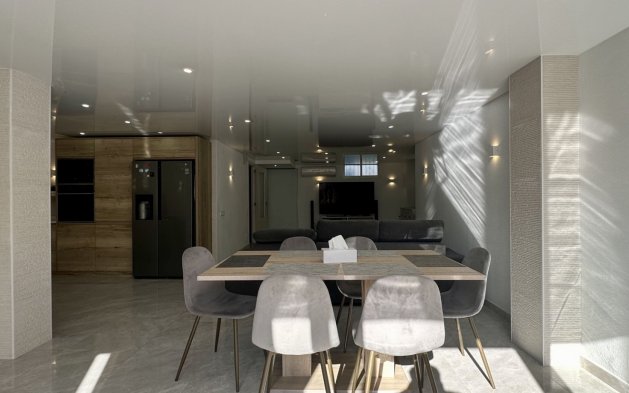 Resale - Villa - Orihuela Costa - Los Altos