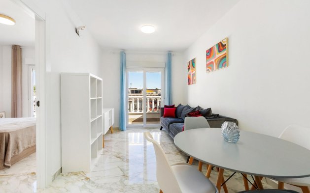 Resale - Villa - Torrevieja - El chaparral