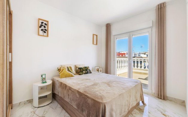 Resale - Villa - Torrevieja - El chaparral