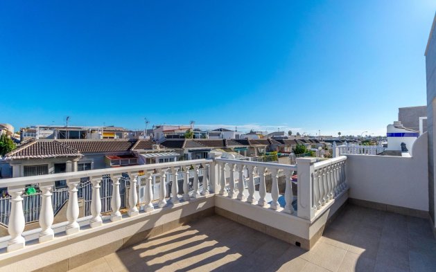 Resale - Villa - Torrevieja - El chaparral