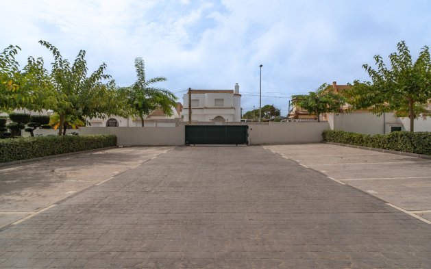 Resale - Apartment / flat - Pilar de la Horadada - Mil Palmeras