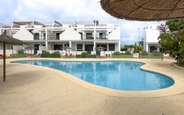 Resale - Apartment / flat - Pilar de la Horadada - Mil Palmeras