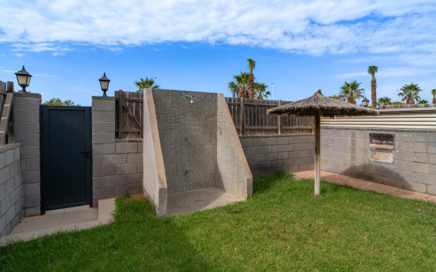 Resale - Townhouse - Torrevieja - Nueva Torrevieja - Aguas Nuevas