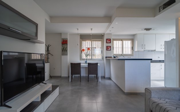 Resale - Townhouse - Torrevieja - Nueva Torrevieja - Aguas Nuevas