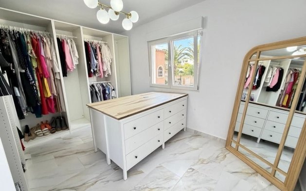 Perpardavimas - Vila - Orihuela Costa - Villamartín