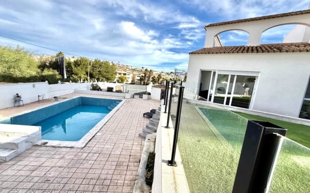 Perpardavimas - Vila - Orihuela Costa - Villamartín